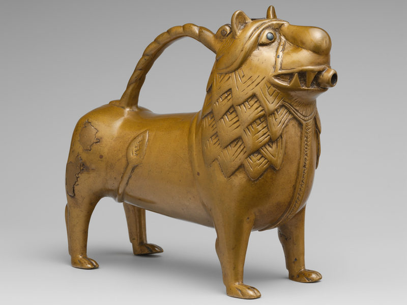 Un aquamanile