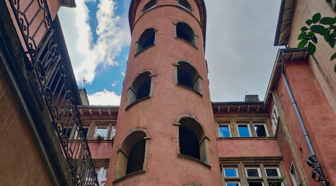 La tour Rose de Lyon