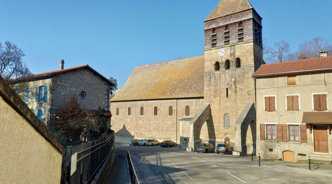 Visite du village médiéval de Saint-Chef dans le Nord-Isère